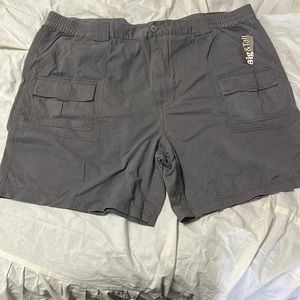 Great Northwest Cargo Shorts. Size 52